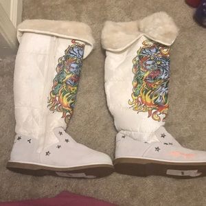 White Ed Hardy Winter Boots 1 pair